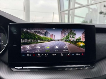 Skoda Octavia IV Kombi 2.0 TDI SCR 200KM 2022 Skoda Octavia 2.0TDI 200KM RS 4X4 DCC VirtCockpit NiskiPrzebieg Keyless Ka, zdjęcie 32