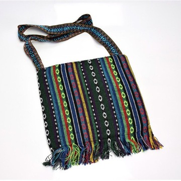 Torba na ramię z etnicznym haftem plemiennym, czerwona, 28,5 cm