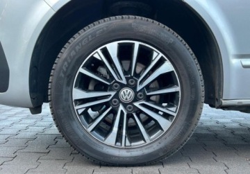 Volkswagen Caravelle T6 2022 Volkswagen Caravelle Comfortline L2 4Motion, ACC, Kamera cofania, Hak, LED, zdjęcie 36