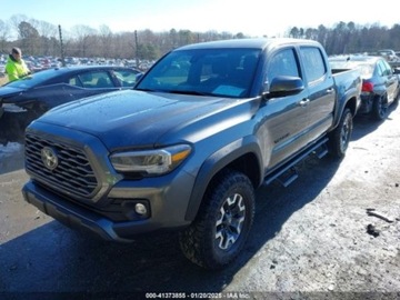 Toyota Tacoma II 2023 Toyota Tacoma 2023r., TRD OFF ROAD, od ubezpieczalni 3.5 Benzyna 278KM, zdjęcie 2