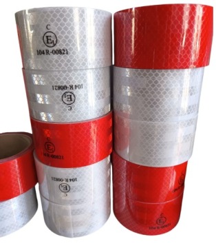 ЛЕНТА светоотражающая красная контурная 50мм 5м МИКРОПРИЗМАТИЧЕСКАЯ