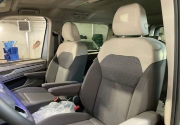 Volkswagen Multivan T7 Van L1 2.0 TDI 150KM 2025 Volkswagen Multivan BASIC FAMILY8 osob 2.0TDI 150 KM dlugi r.o. (L2) 2.0, zdjęcie 10
