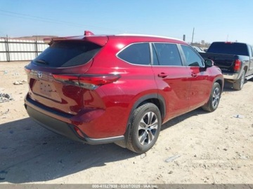 Toyota Highlander III 2023 Toyota Highlander XLE 2023 2.4l 2.4 Benzyna 265KM, zdjęcie 5