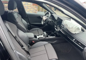 Audi A4 B9 Avant Facelifting 2.0 35 TFSI 150KM 2022 Audi A4 Avant S-line Lopatki Kamera Elektrycza klapa 2.0 Benzyna 150KM, zdjęcie 9