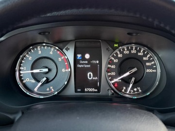 Toyota Hilux VIII Podwójna kabina Facelifting 2.8 D-4D 204KM 2021 TOYOTA HILUX 2.8 D-4D Double Cab SR5+ 4x4, zdjęcie 12