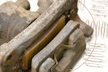 DODGE AVENGER ZADNÍ PRAVÝ TŘMEN BRZDOVÝ 2.00 DIESEL 103KW 2008