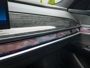 BMW Seria 7 G70 Sedan 3.0 40d 299KM 2025 BMW Seria 7 740d xDrive Sport Sedan 3.0 (299KM) 2025, zdjęcie 10