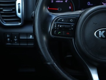 Kia Sportage III SUV Facelifting 1.7 CRDi 115KM 2016 Kia Sportage 1.7 CRDi, Salon Polska, zdjęcie 17