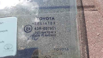 SKLO (OKNO) DVEŘE LEVÝ PŘEDNÍ TOYOTA YARIS 07R
