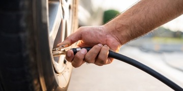 ПИСТОЛЕТ ДЛЯ НАКАЧАНИЯ ШИН С МАНОМЕТРОМ 12 БАР, СЛИВНЫМ КЛАПАНОМ, ЧАСАМИ, БОЛЬШОЙ XL