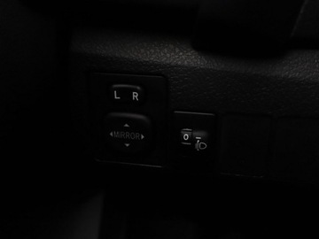 Toyota Auris II Touring Sports Facelifting 1.8 Hybrid 136KM 2017 Toyota Auris hybryda kamera tempomat Bluetooth, zdjęcie 31