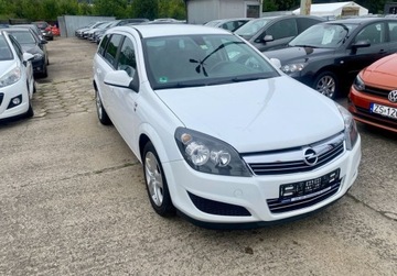 Opel Astra H Kombi 1.4 TWINPORT ecoFLEX 90KM 2010 Opel Astra Edition 111 Jahre 1.4 Benzyna 90KM, zdjęcie 21