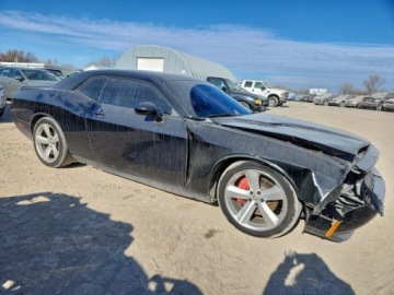 Dodge Challenger III 2010 Dodge Challenger Srt-8 2010 6.1 Benzyna 425KM, zdjęcie 4