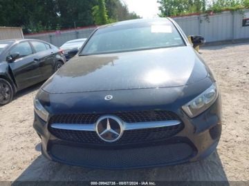 Mercedes Klasa A W177/V177 2022 Mercedes-Benz Klasa A 2022r., 2.0l, od ubezpieczalni 2.0 Benzyna 188KM, zdjęcie 1
