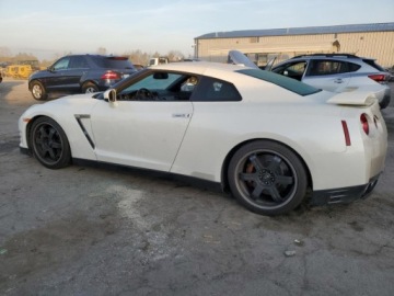 Nissan GT-R 2012 Nissan GT-R Base 2012 3.8l 3.8 Benzyna 530KM, zdjęcie 1