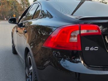 Volvo S60 II Sedan Facelifting 2.0 D2 DRIVE-E 120KM 2015 Volvo S60 Volvo S60 2.0 R-Desing Skory Harman Kardon Super Stan 2.0, zdjęcie 8