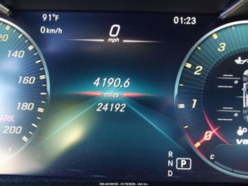 Mercedes Klasa C W206 2023 Mercedes-Benz Klasa C 63 S 2023 4.0 Benzyna 503KM, zdjęcie 12