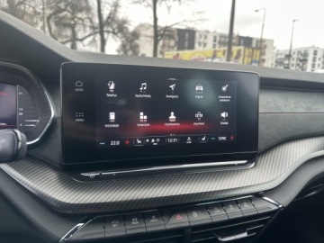Skoda Octavia IV RS Kombi 2.0 TSI 245KM 2022 Skoda Octavia RS 2.0 TSI 245KM Pakiet Selection La, zdjęcie 15