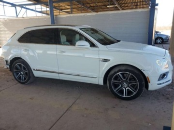 Bentley Bentayga 2018 Bentley Bentayga 2018r., 4x4, 6.0L 6.0 Benzyna 600KM, zdjęcie 1