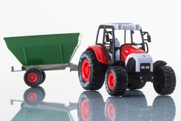 DUŻY TRAKTOR Z PRZYCZEPĄ I NAPĘDEM