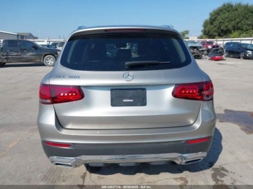 Mercedes GLC C254/X254 2022 Mercedes-Benz GLC 300 Suv 2022 2.0l 2.0 Benzyna 255KM, zdjęcie 4
