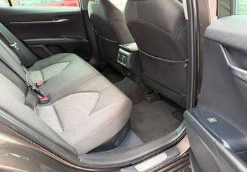 Toyota Camry IX Sedan 2.5 Hybrid Dynamic Force 218KM 2019 Toyota Camry Salon Polska, Serwis ASO, Gwarancja,1 rej III 2020r. 2.5 218KM, zdjęcie 12