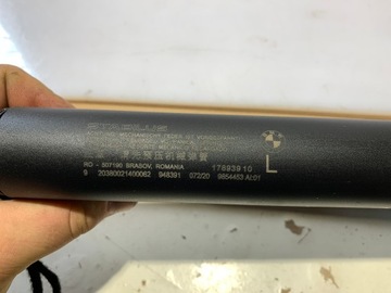 BMW F40 VZPĚRA/TLAKOVAČ TLUMIČ KRYT KUFRU LEVÝ 9854453
