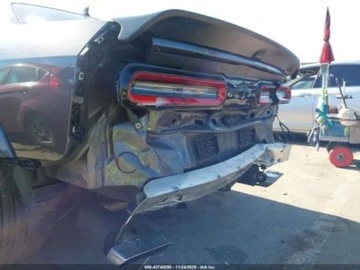 Dodge Challenger III 2019 Dodge Challenger 6.4 492 KM, RT Scat Pack, Widebody, alcantara, mala szkoda, zdjęcie 11