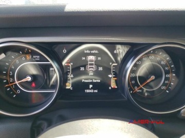 Jeep Wrangler IV 2022 Jeep Wrangler 2022 r., 3,6L UNLIMITED SAHARA 3.6 Benzyna 285KM, zdjęcie 6