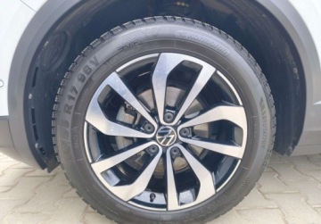 Volkswagen T-Roc I SUV Facelifting 1.5 TSI ACT 150KM 2022 Volkswagen T-Roc Style Pakiety, LED Matrix, ACC, Podgrzewane fotele i kie, zdjęcie 37