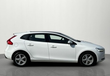 Volvo V40 II Hatchback Facelifting 2.0 T4 190KM 2018 Volvo V40 V40 190 KM Momentum Led Panorama Kamera Navi Tempomat Salon Pols, zdjęcie 7