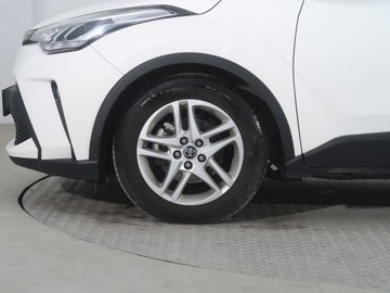 Toyota C-HR I Crossover Facelifting 1.8 Hybrid 122KM 2022 Toyota C-HR 1.8 Hybrid, Serwis ASO, Automat, zdjęcie 13