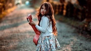 Классическая гитара 68.5x22x7cm