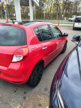 Renault Clio III Hatchback 5d 1.2 i 16V 75KM 2009 RENAULT CLIO III (BR0/1, CR0/1) 1.2 16V (BR02, BR0J, BR11, CR02, CR0J,, zdjęcie 7