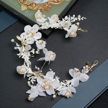Венок на голову Белое причастие Свадебная диадема Светлые цветы Кристаллы Жемчуг