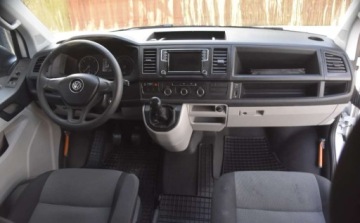 Volkswagen Caravelle T6 Transporter 2.0 TDI 102KM 2016 Volkswagen Transporter Volkswagen Transporter 2.0 Diesel 102KM, zdjęcie 4