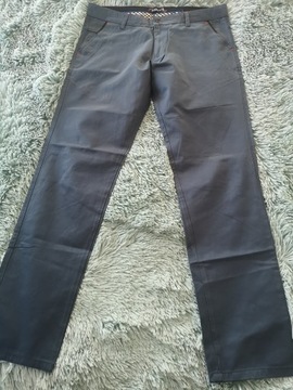 Męskie spodnie slim fit 34