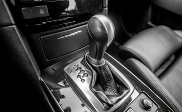 Infiniti FX II Crossover 3.0d V6 238KM 2011 Infiniti FX S 3.0d 238ps Navi Bose Bixenon 4x4 Szyberdach Radar Szwajcaria, zdjęcie 30