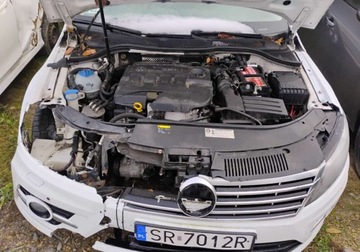 Volkswagen CC 2.0 TDI BlueMotion Technology 150KM 2016 Volkswagen CC 2016r, 2.0 TDI. Uszkodzony przod. 2.0 Diesel 150KM, zdjęcie 4