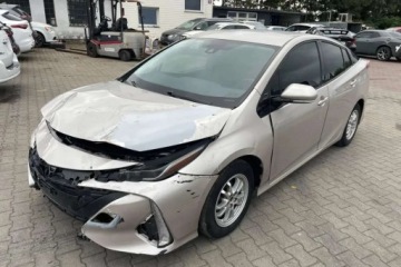 Toyota Prius IV 2019 Toyota Prius 2019 Toyota Prius Prime - w Polsce po oplatach i akcyzie 1.8, zdjęcie 2