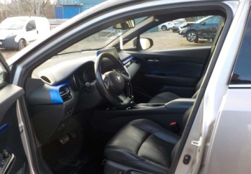 Toyota C-HR I Crossover 1.8 Hybrid 122KM 2018 Toyota C-HR Okazja 1.8 Hybryda 122KM, zdjęcie 27