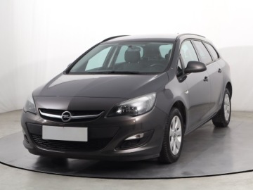 Opel Astra J Sports Tourer Facelifting 1.4 Turbo ECOTEC 140KM 2014 Opel Astra 1.4 T, Navi, Klima, Tempomat, zdjęcie 1