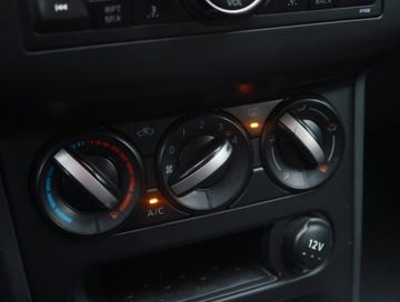 Nissan Qashqai I Crossover Facelifting  1.6 117KM 2012 Nissan Qashqai 1.6, Klima, Tempomat, Parktronic, zdjęcie 11