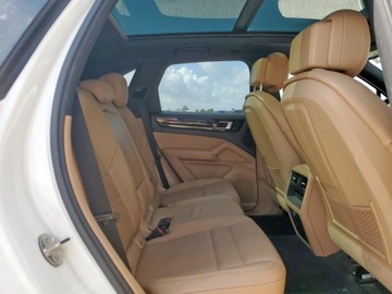 Porsche Cayenne III 2019 Porsche Cayenne 2019 3.0l 3.0 Benzyna 335KM, zdjęcie 11