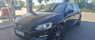 Volvo V60 I Kombi Facelifting 2.0 D4 DRIVE-E 181KM 2014 Volvo V60 Volvo V60 D4 Geartronic Ocean Race 2.0 Diesel 181KM, zdjęcie 2
