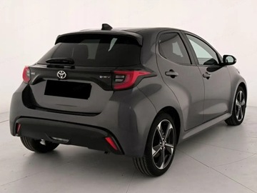 Toyota Yaris IV Hatchback Facelifting 1.5 Hybrid Dynamic Force 130KM 2025 Od ręki - Executive 1.5 Hybrid 130KM | Podgrzewane fotele!, zdjęcie 3