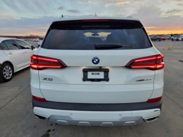 BMW X5 G05 2023 BMW X5 2023 BMW X5 XDRIVE45E 3.0 Hybryda 389KM, zdjęcie 2