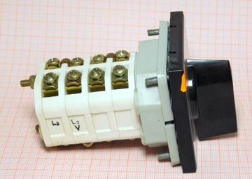 Выключатель 500В ЛК-15 СПАМЕЛЬ [К4]