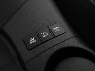 Toyota Auris II Hatchback 5d Facelifting 1.8 Hybrid 136KM 2018 Toyota Auris kamera grzane fotele tempomat, zdjęcie 26