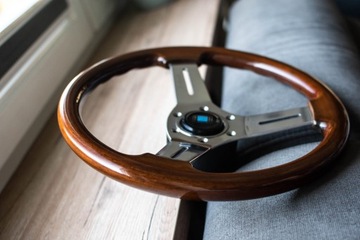 ОРИГИНАЛЬНЫЙ деревянный руль Nardi Torino диаметром 335 мм.